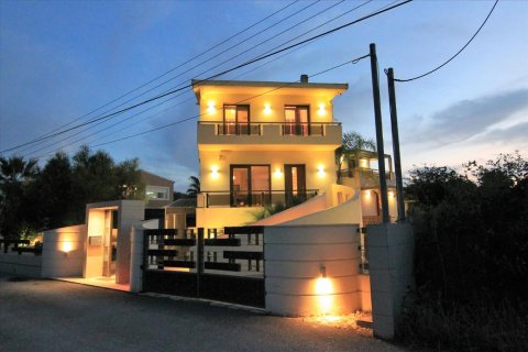 5 bedrooms Villa in Corfu, Greece No. 57946 1