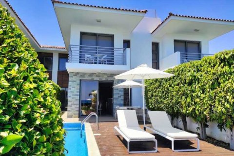 3 bedrooms Villa in Mazotos, Cyprus No. 71636 4