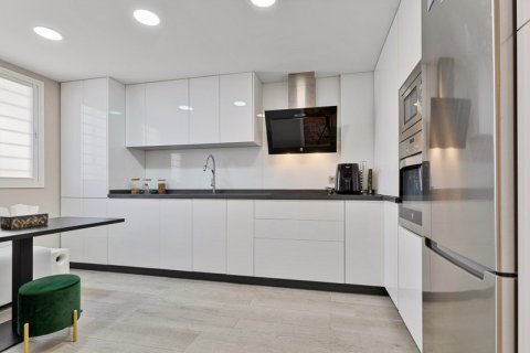 Квартира с 2 спальнями в Марбелья, Испания №92356 22