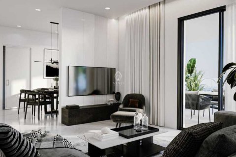 3 bedrooms Apartment in Limassol, Cyprus No. 77731 12