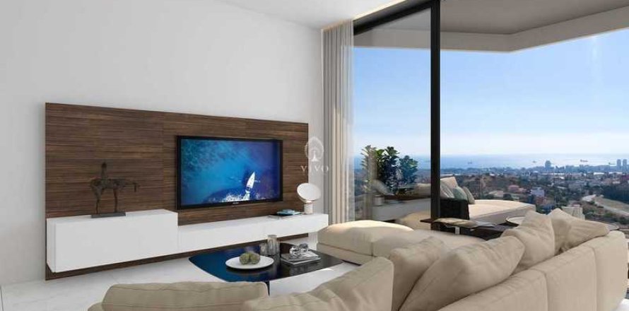 3 bedrooms Apartment in Germasogeia, Cyprus No. 77732