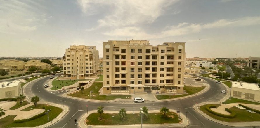 2 dormitorios Apartment en Baniyas, UAE No. 42265