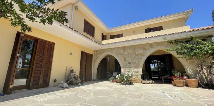 4 chambres House à Enkomi, Cyprus No. 28776