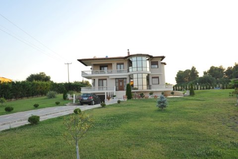 6 bedrooms Villa in Chalkidiki, Greece No. 58767 3