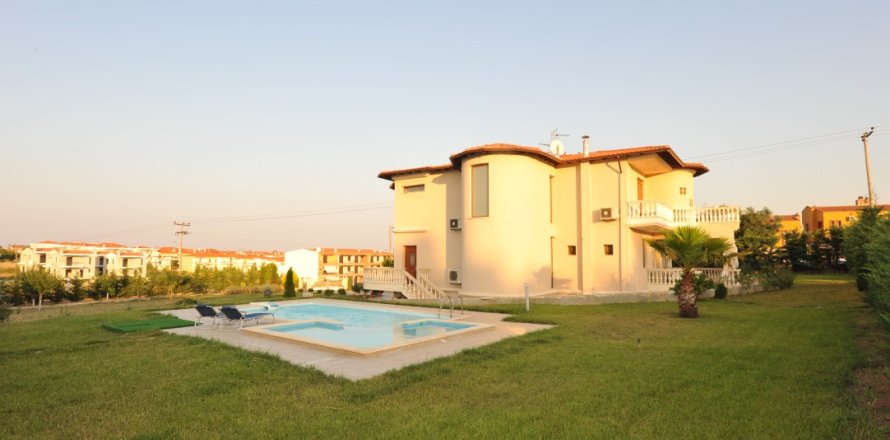 6 bedrooms Villa in Chalkidiki, Greece No. 58767