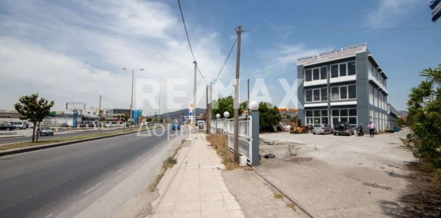 1261m² Building in Magnesia, Greece No. 27956