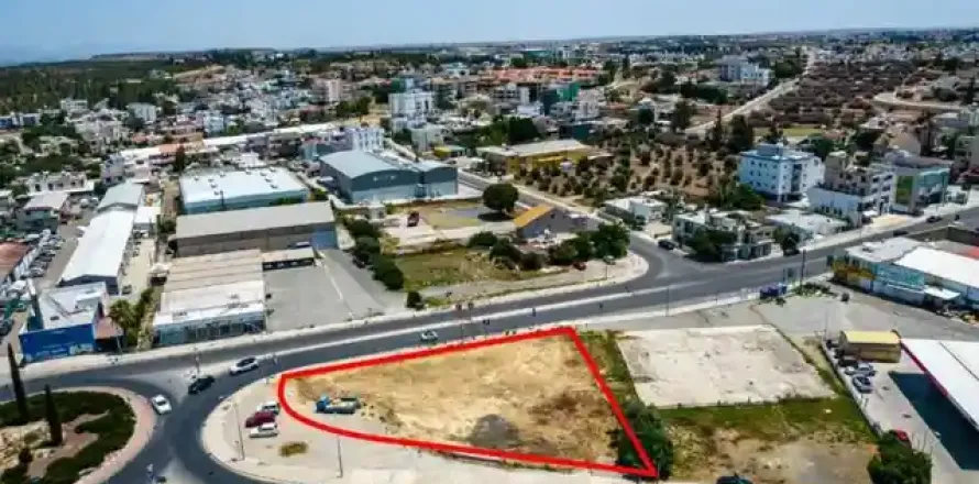 1600m² Land in Nicosia, Cyprus No. 44101