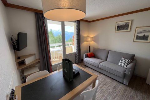 Studio Apartment in Huez, France No. 68554 3