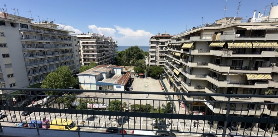 2 bedrooms Apartment in Thessaloniki, Greece No. 54510