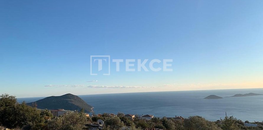 500m² Land in Kas, Turkey No. 17001