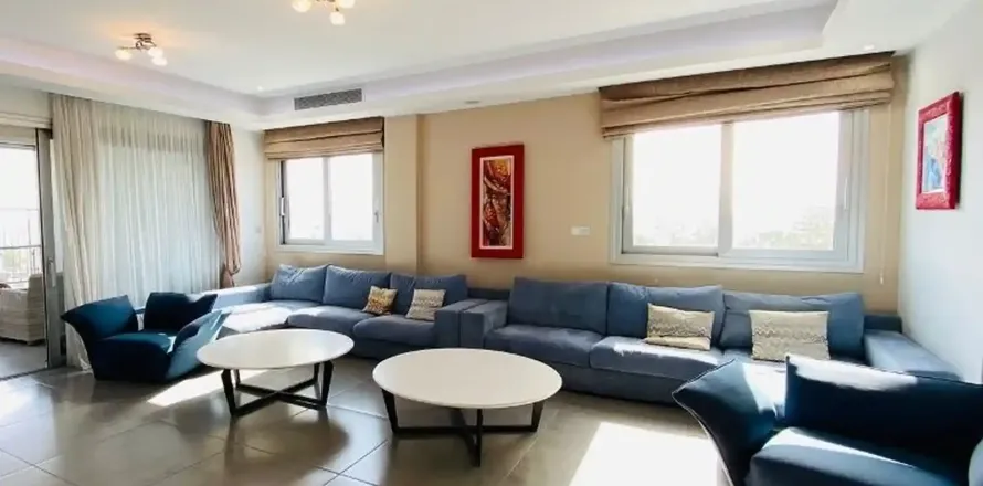 4 dormitorios Penthouse en Agios Tychonas, Cyprus No. 52667