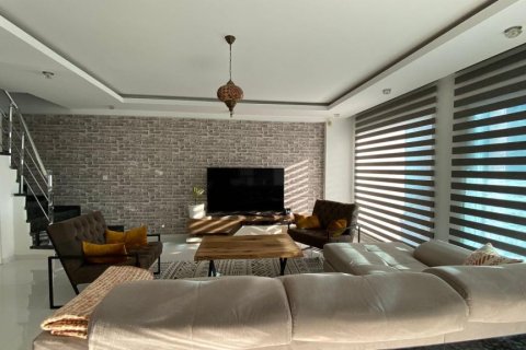Квартира с 4 комнатами в Кестель, Турция №92928 4