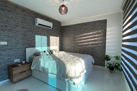 Квартира с 4 комнатами в Кестель, Турция №92928 9