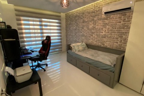 Квартира с 4 комнатами в Кестель, Турция №92928 10