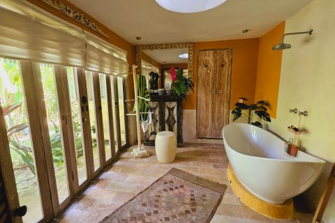 3 bedrooms Villa in Ubud, Indonesia No. 70937 10