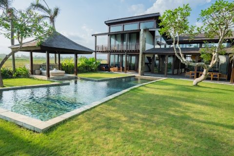 8 bedrooms Villa in Canggu, Indonesia No. 70934 4