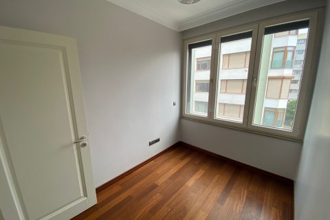 3+1 Apartment in Kadikoy, Turkey No. 15018 11