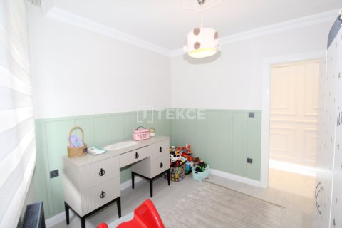 3+1 Apartment in Istanbul, Turkey No. 15152 23