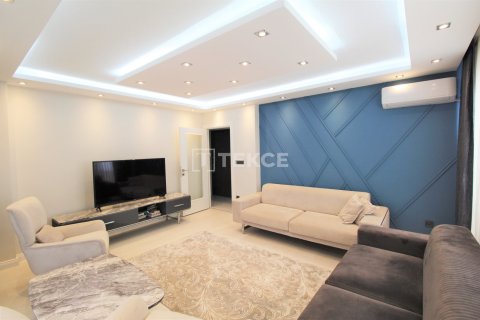 3+1 Apartment en Istanbul, Turkey No. 15152 12