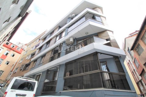 3+1 Apartment en Istanbul, Turkey No. 15152 11