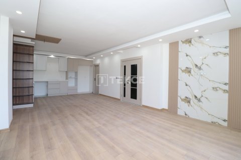 5+1 Apartment in Dosemealti, Turkey No. 20354 8