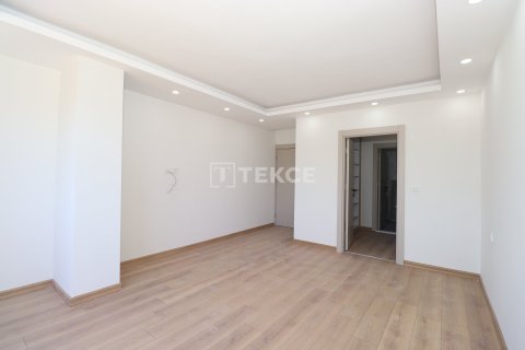 5+1 Apartment in Dosemealti, Turkey No. 20354 18