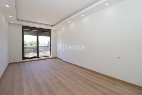 5+1 Apartment en Dosemealti, Turkey No. 20354 28