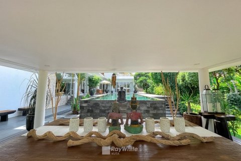 6 bedrooms Villa in Canggu, Indonesia No. 23370 6