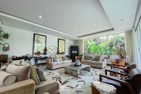 6 bedrooms Villa in Canggu, Indonesia No. 23370 1