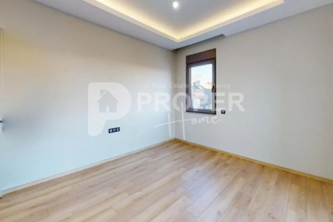 5 rooms Appartement à Muratpasa, Turkey No. 12859 24