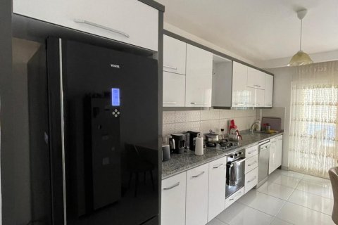 2+1 Apartment in Mahmutlar, Turkey No. 12857 7