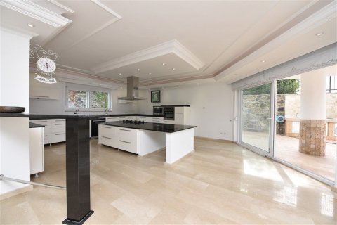 5+1 Villa in Alanya, Turkey No. 10856 24