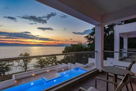 3 bedrooms Villa in Corfu, Greece No. 61635 2