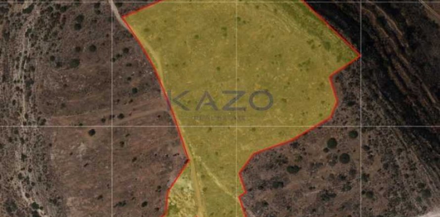 39057m² Land en Agios Athanasios, Cyprus No. 64731