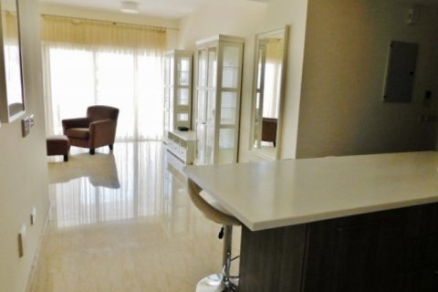 2 bedrooms Apartment in Limassol, Cyprus No. 69846 9