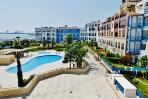 2 bedrooms Apartment in Limassol, Cyprus No. 69846 1