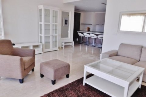 2 bedrooms Apartment in Limassol, Cyprus No. 69846 5